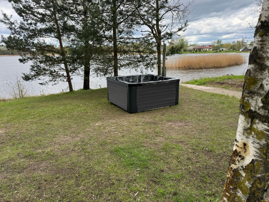 Quadro Hot Tub 220 cm inkl. internem Holzofen aus Acryl