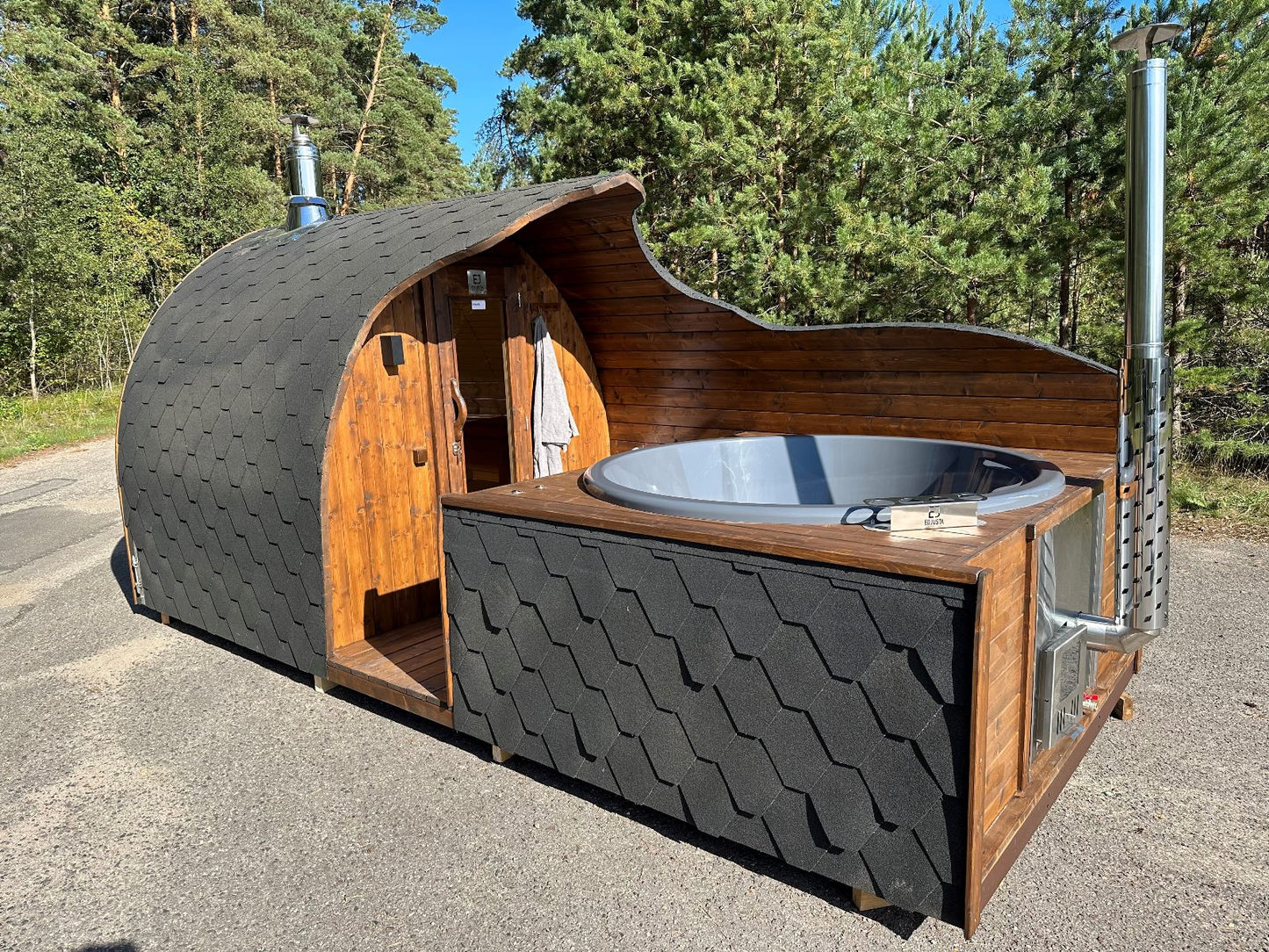 Iglusauna (Holzofen) und Hot-Tub (Holzofen) 2 in 1 Kombination